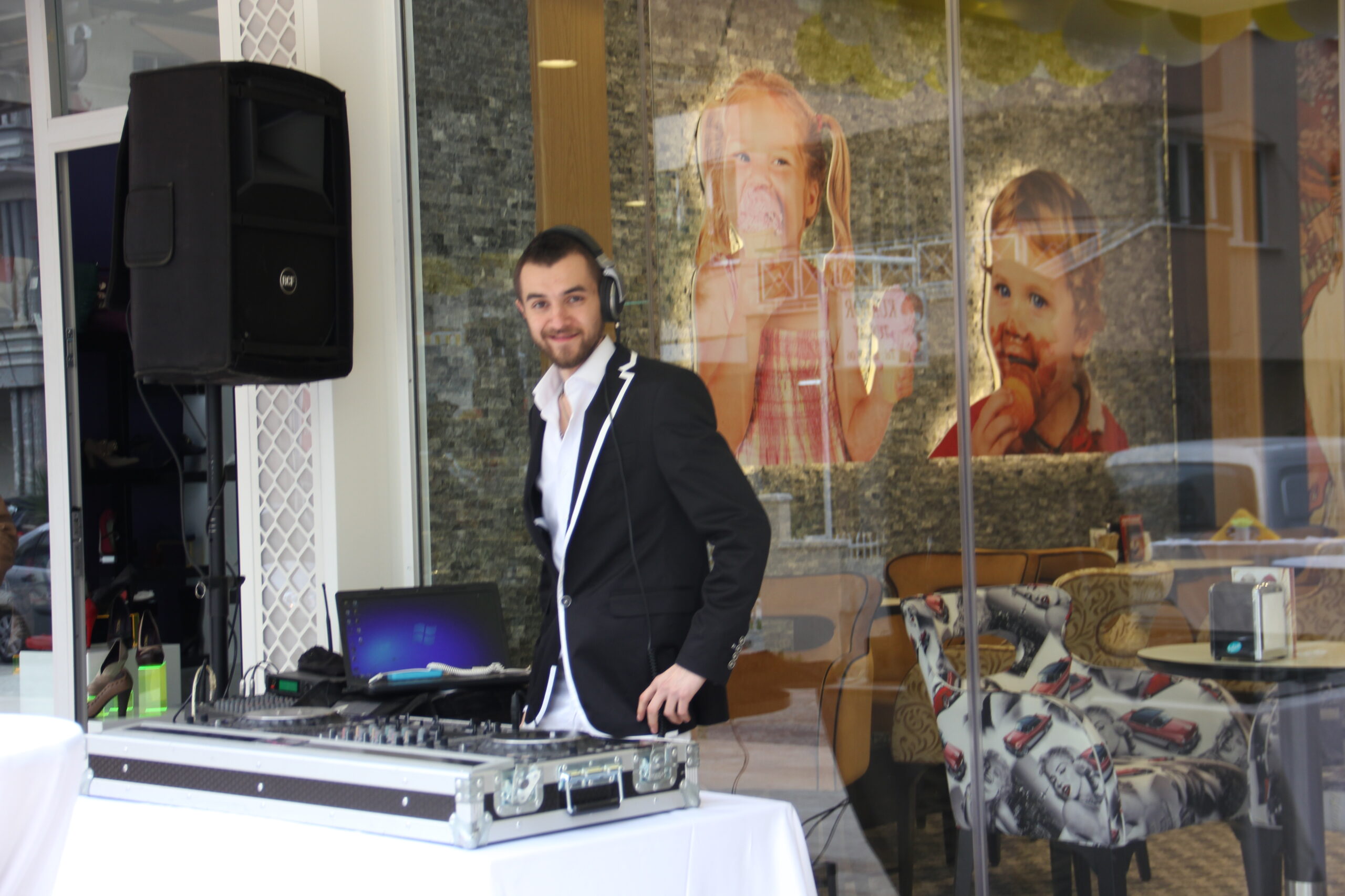 Açılış Organizasyonu Profesyonel Dj Kiralama